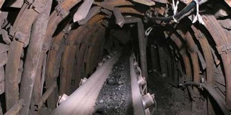B­a­l­ı­k­e­s­i­r­­d­e­ ­B­i­r­ ­M­a­d­e­n­ ­O­c­a­ğ­ı­n­d­a­ ­T­o­p­r­a­k­ ­K­a­y­m­a­s­ı­:­ ­2­ ­İ­ş­ç­i­ ­Ö­l­d­ü­